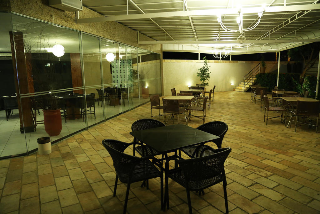 Garbos Trade Hotel Мосоро Екстер'єр фото