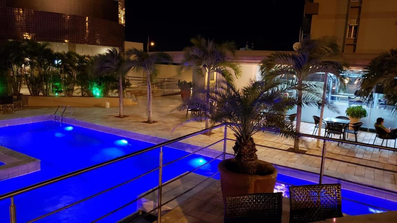 Garbos Trade Hotel Мосоро Екстер'єр фото